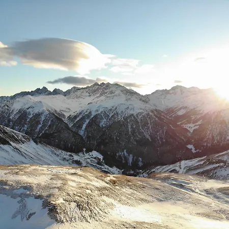 Wallackhaus Huette *